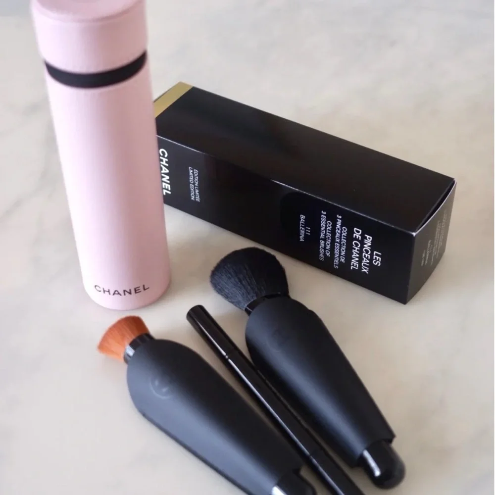 CHANEL Black Makeup Brush Trio with Case